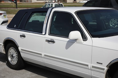 Used 1996 Lincoln Town Car For Sale at Twin City Used Cars | VIN