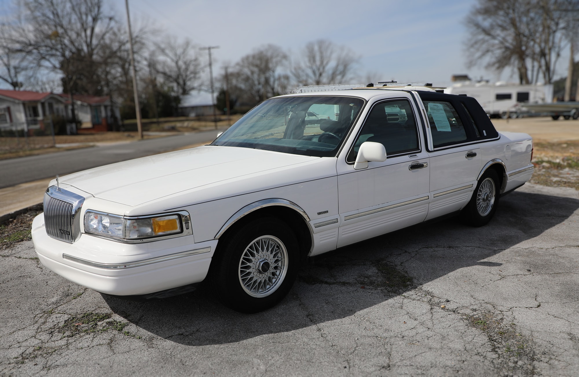 1996 Lincoln Town Car's photo