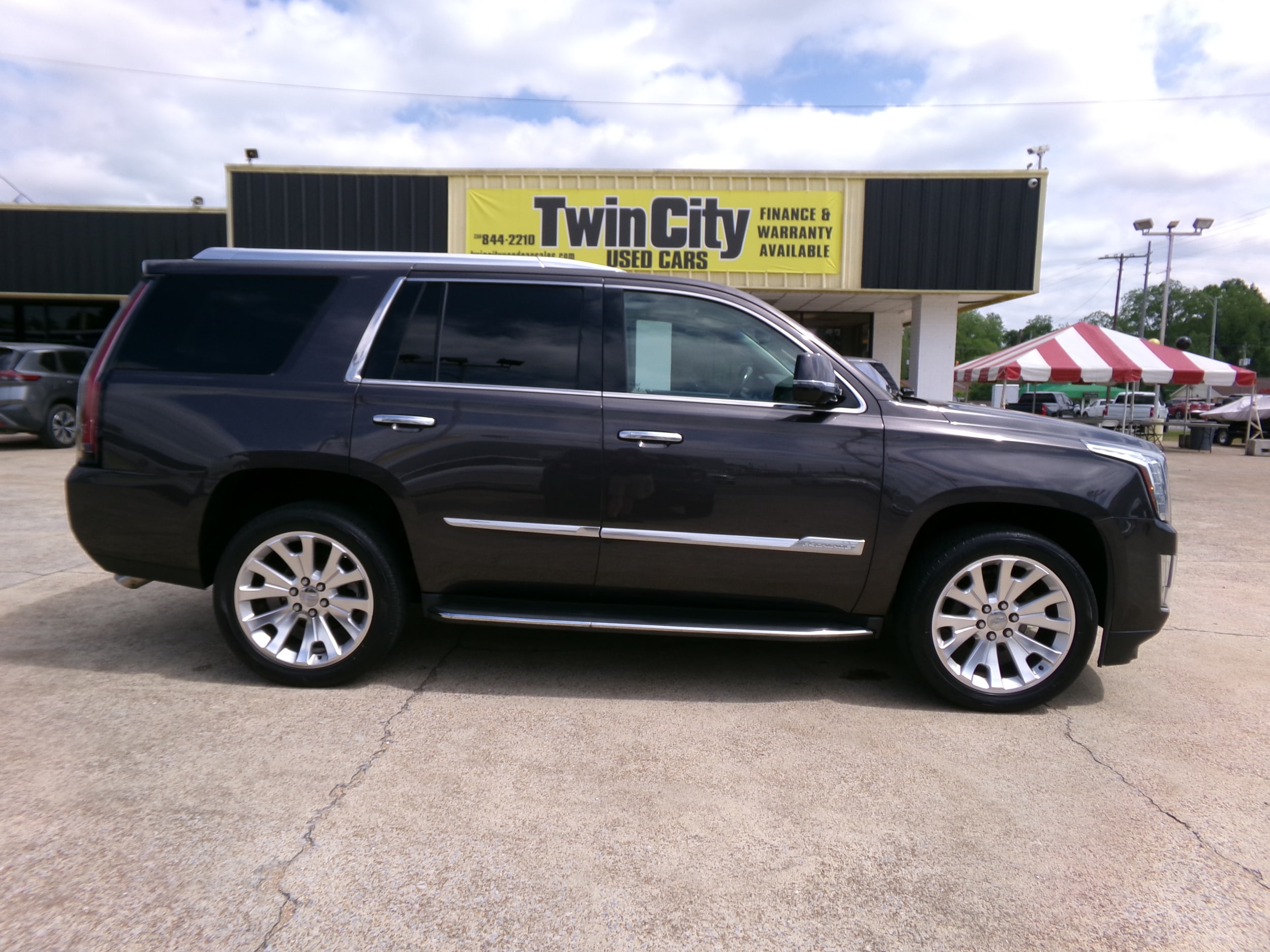 2016 Cadillac Escalade 2WD Luxury's photo