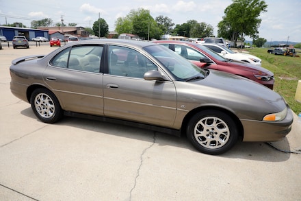 2002 Oldsmobile Intrigue GL Sedan
