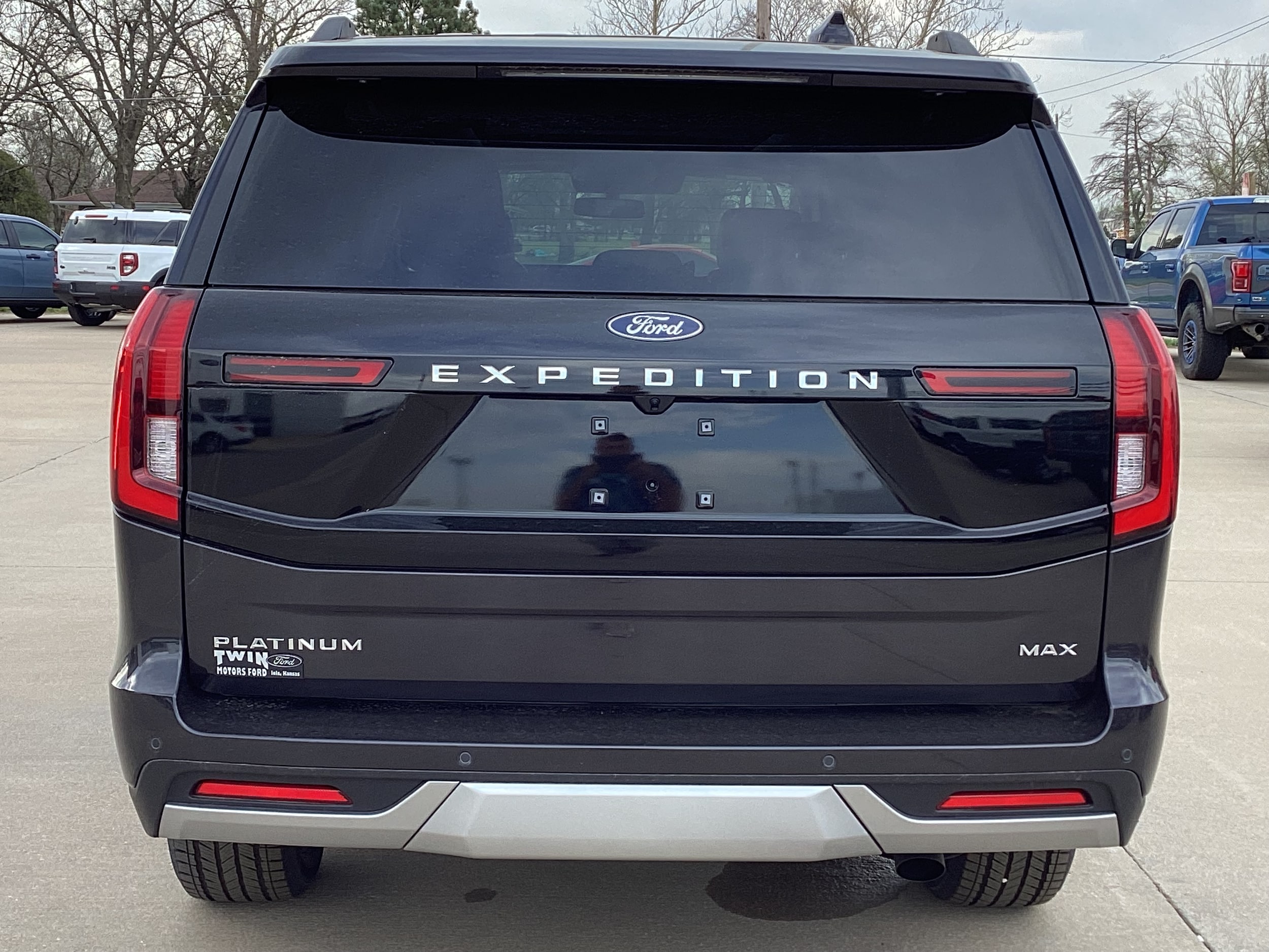 2025 Ford Expedition MAX Platinum - Photo 5