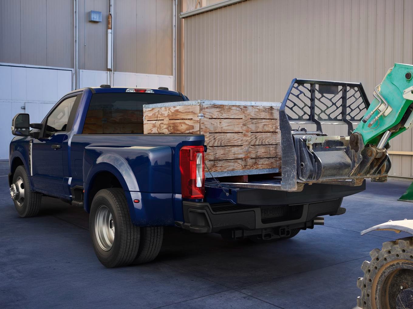 2026 Ford Super Duty Power Tailgate