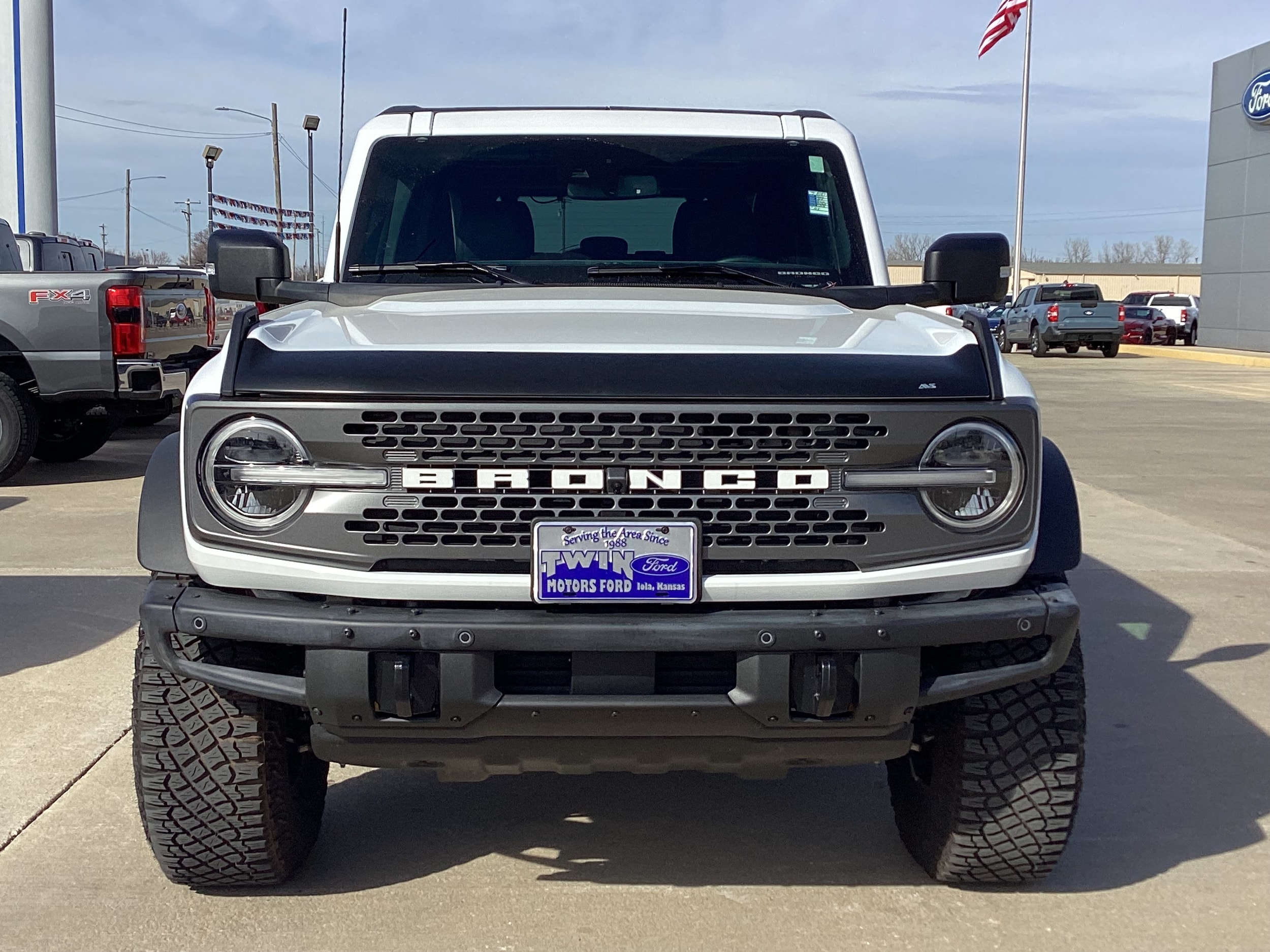 Used 2022 Ford Bronco 4-Door Badlands with VIN 1FMEE5DP0NLB08387 for sale in Kansas City