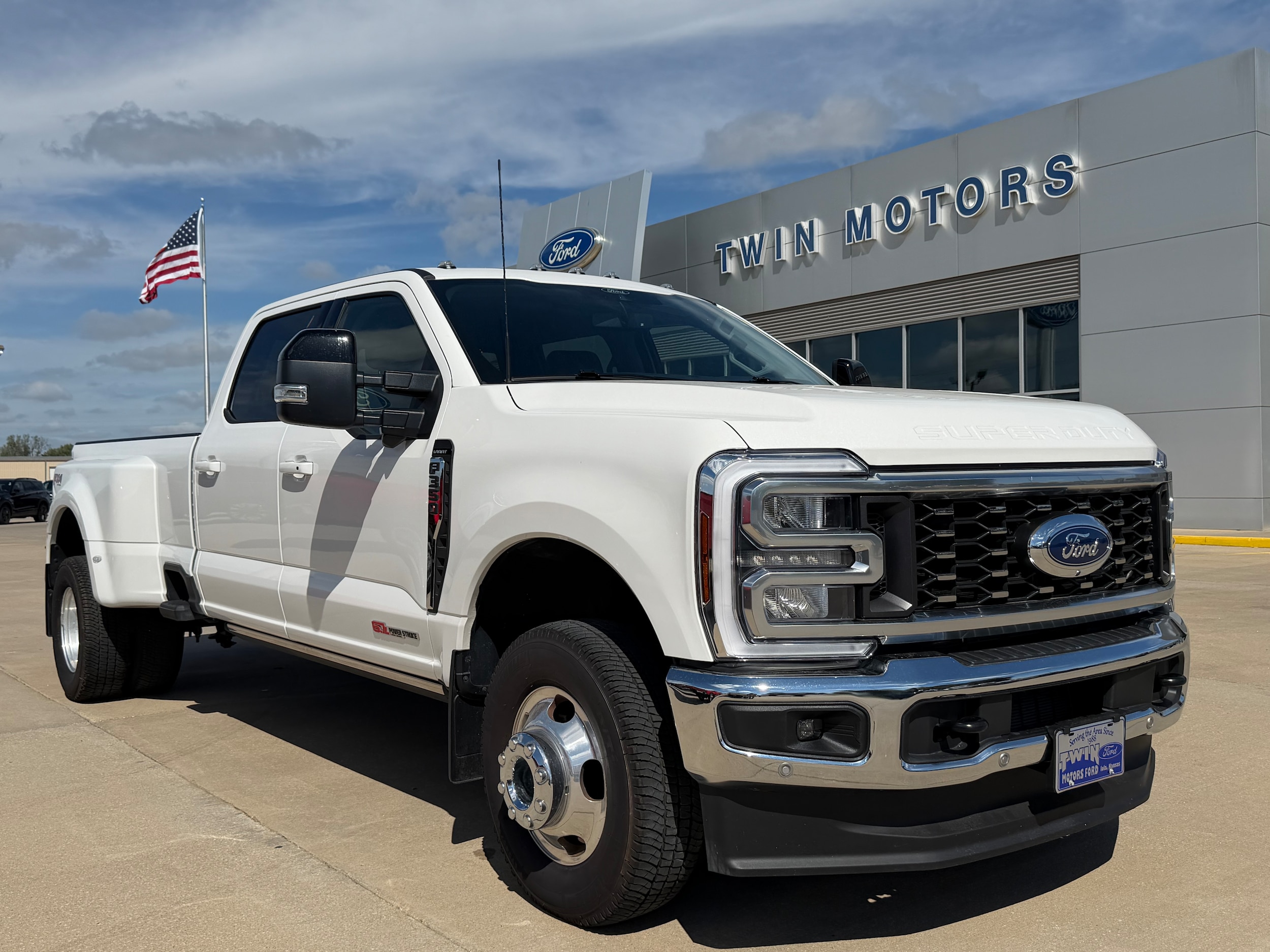 2025 Ford F-350 Super Duty Lariat
