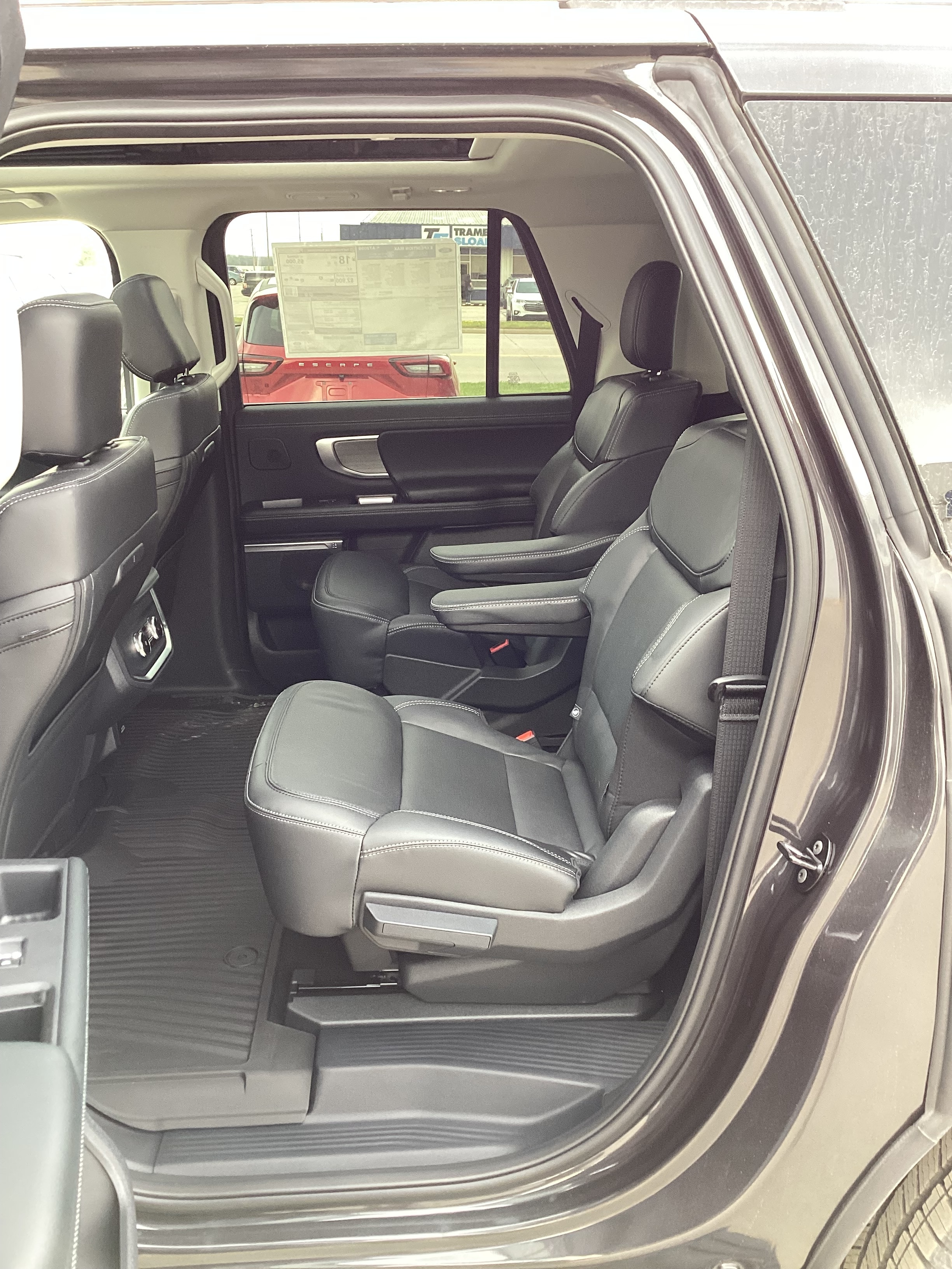2025 Ford Expedition MAX Platinum - Photo 12
