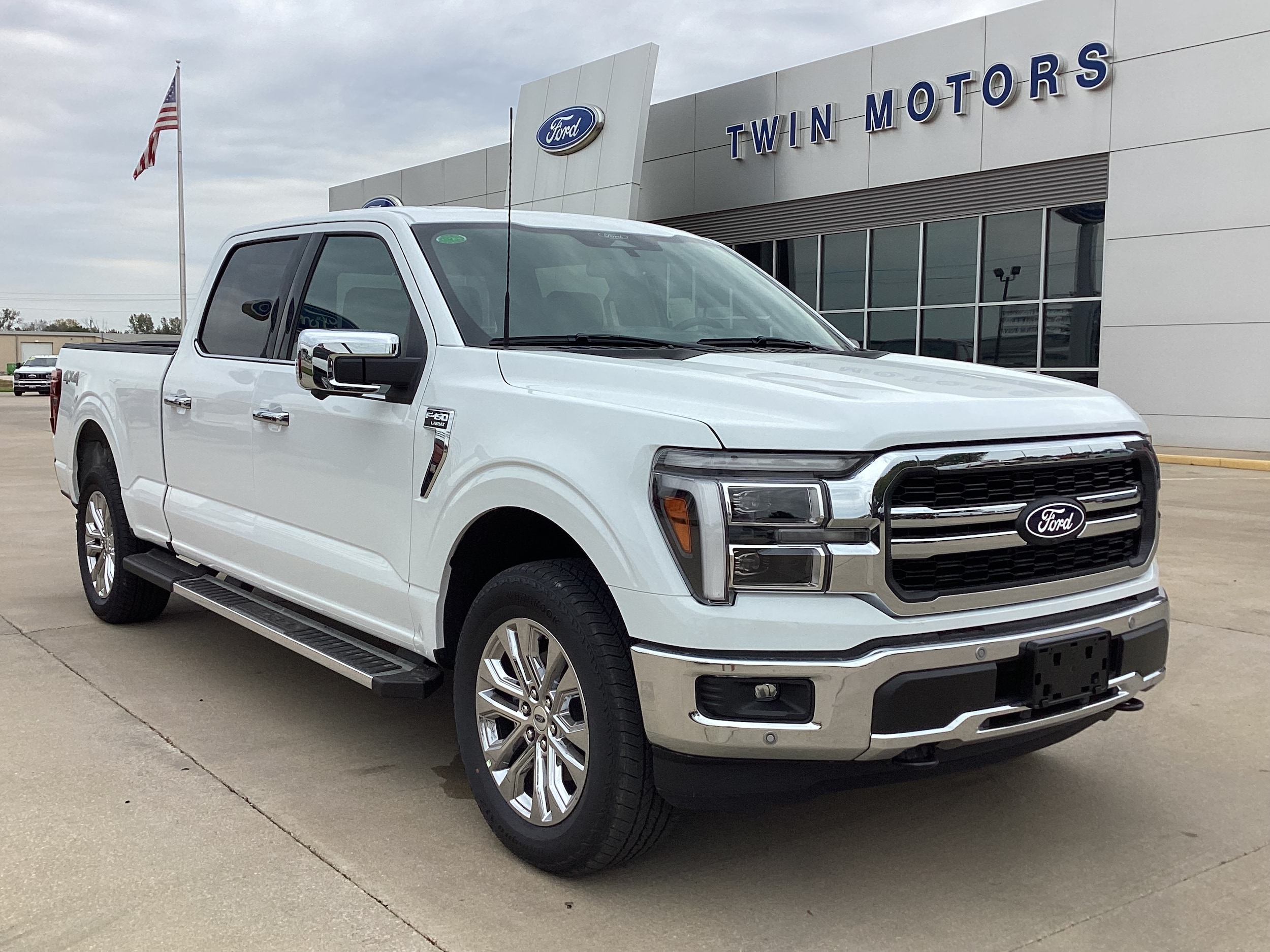 2025 Ford F-150 Lariat's photo