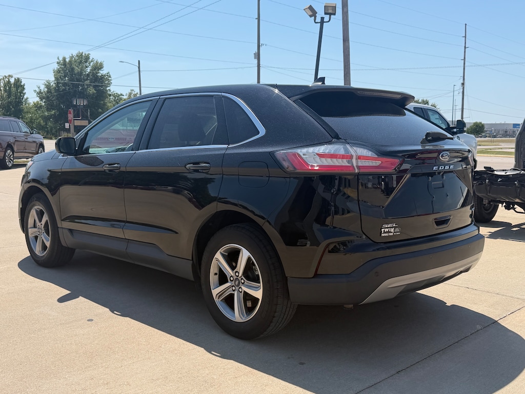 Used 2022 Ford Edge