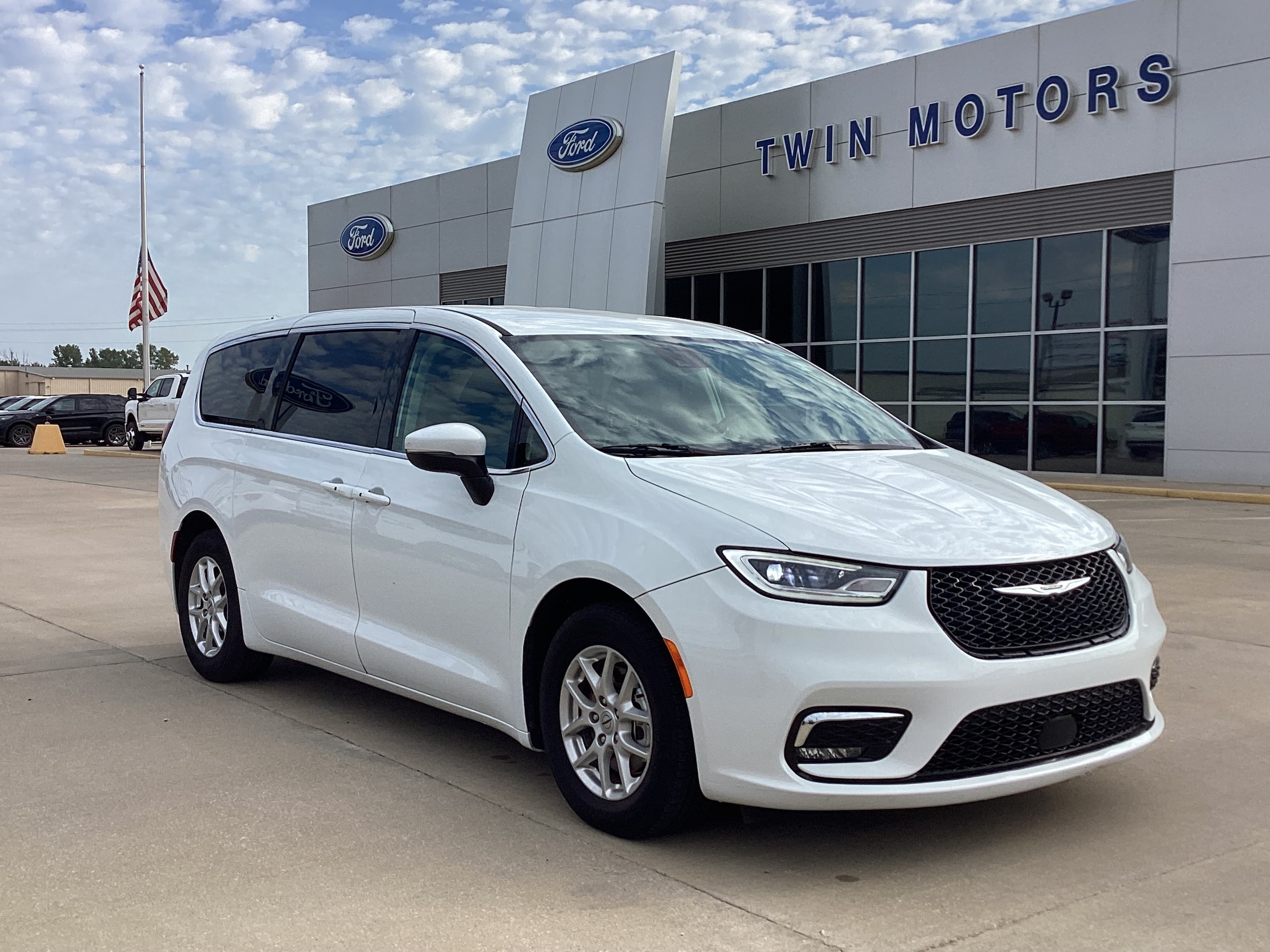 2023 Chrysler Pacifica
