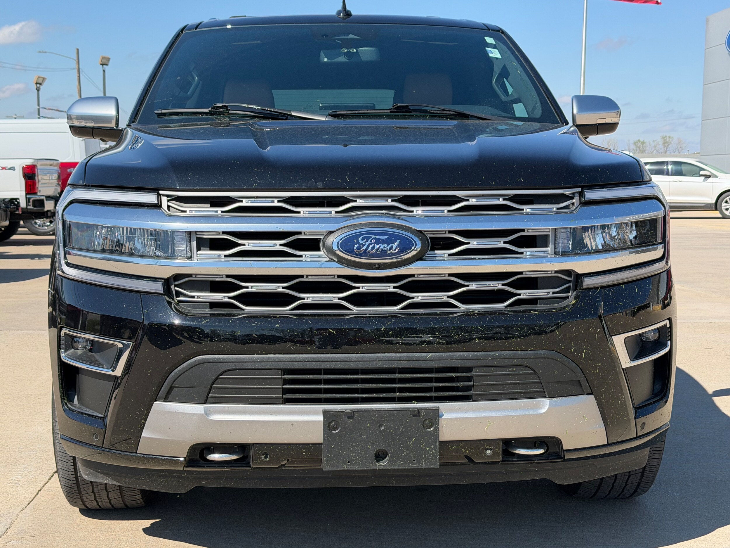 Used 2022 Ford Expedition Platinum with VIN 1FMJU1MT7NEA19413 for sale in Kansas City