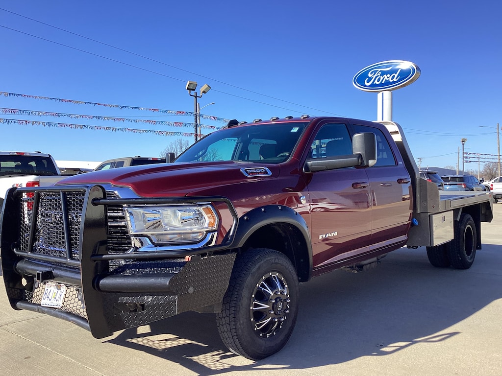 Used 2021 Ram 3500 Chassis Cab SLT SLT 4WD Crew Cab 60 CA 172.4 WB