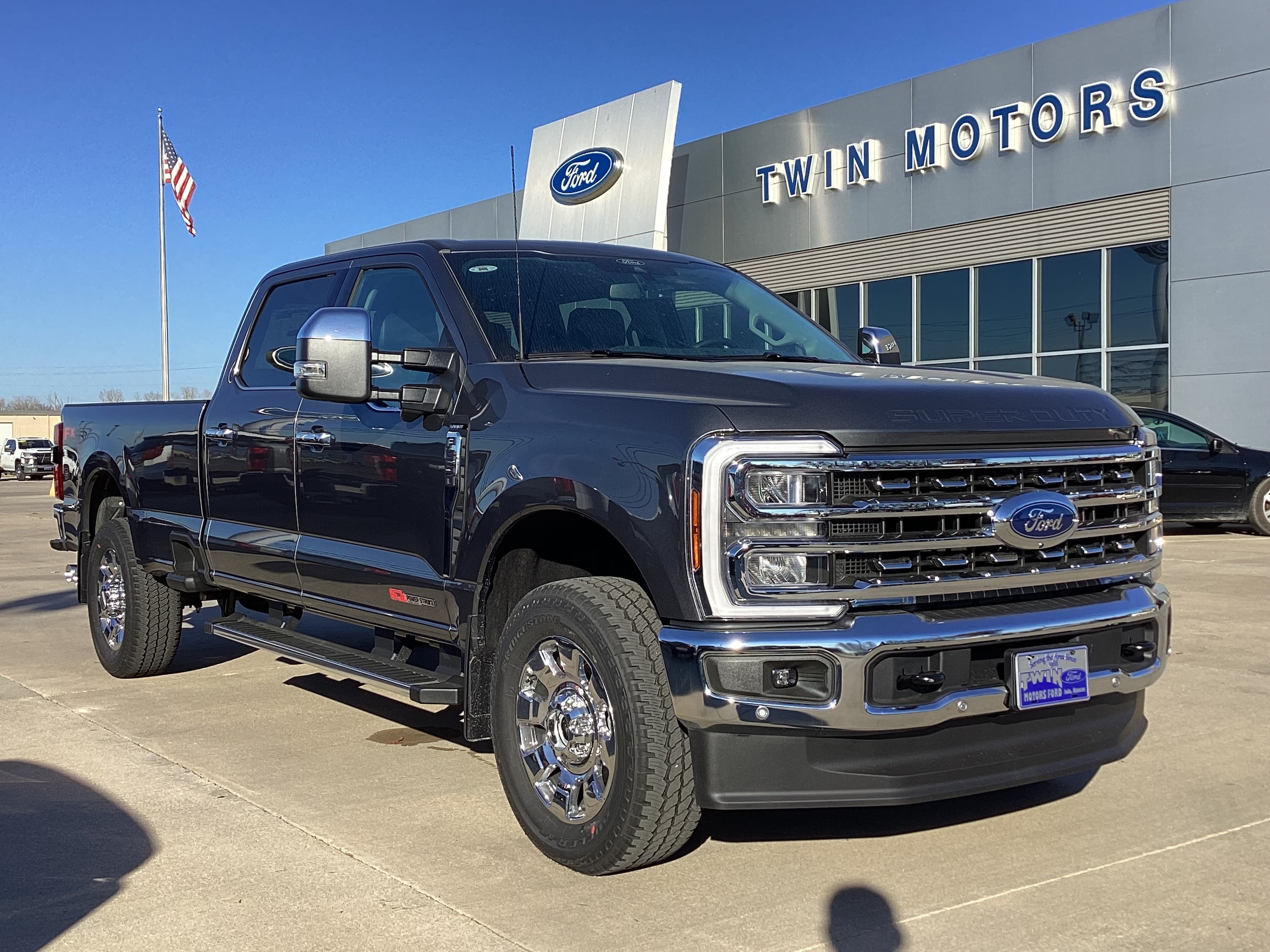2026 Ford F-350 Super Duty Lariat's photo