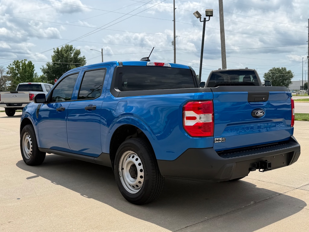 Used 2025 Ford Maverick XL XL FWD SuperCrew
