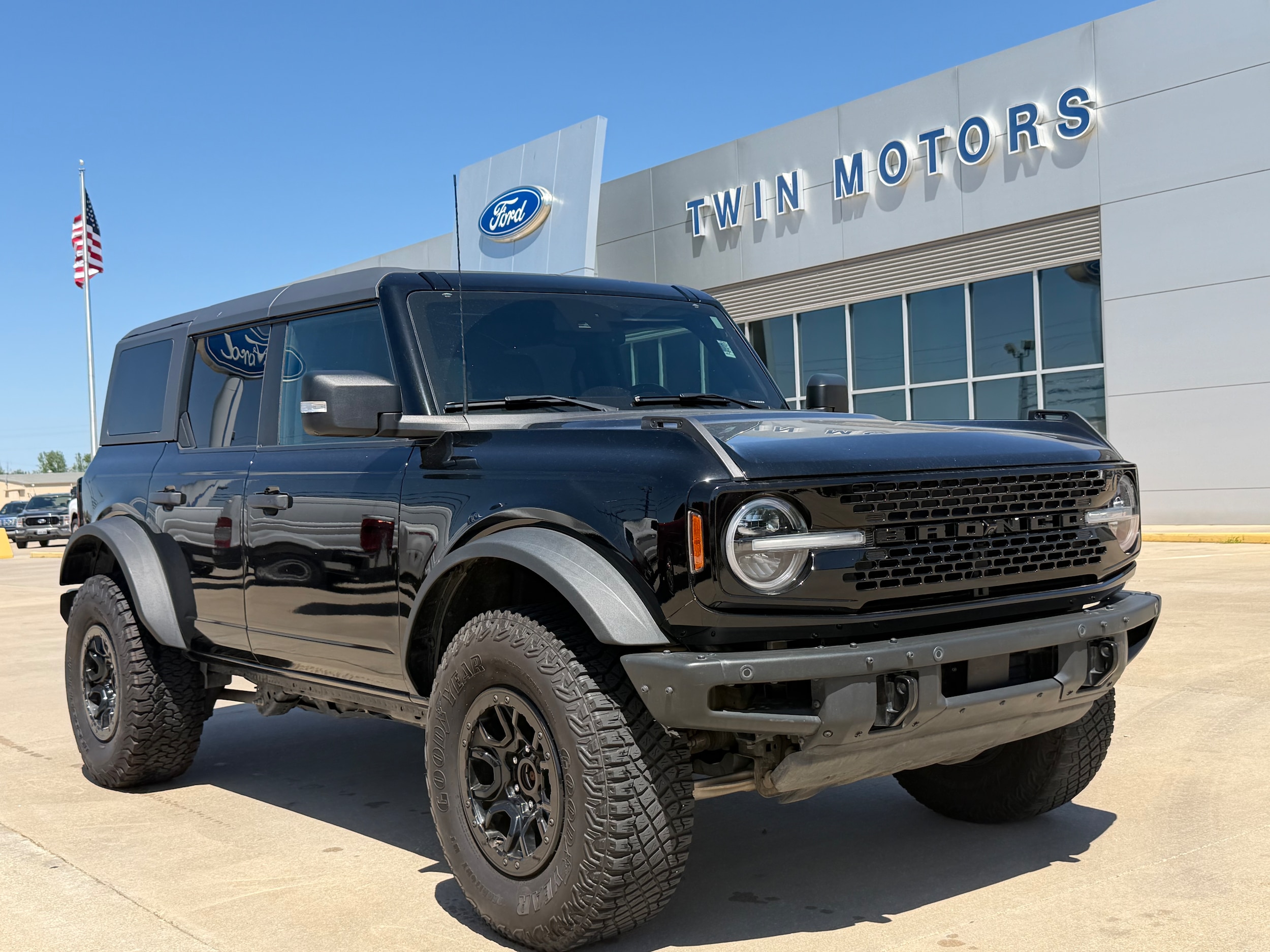 2023 Ford Bronco 4-Door Black Diamond