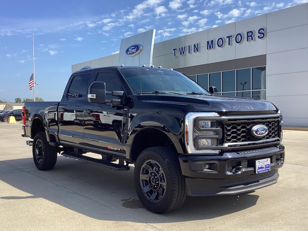 Used 2024 Ford Super Duty F-250 SRW LARIAT LARIAT 4WD Crew Cab 6.75 Box