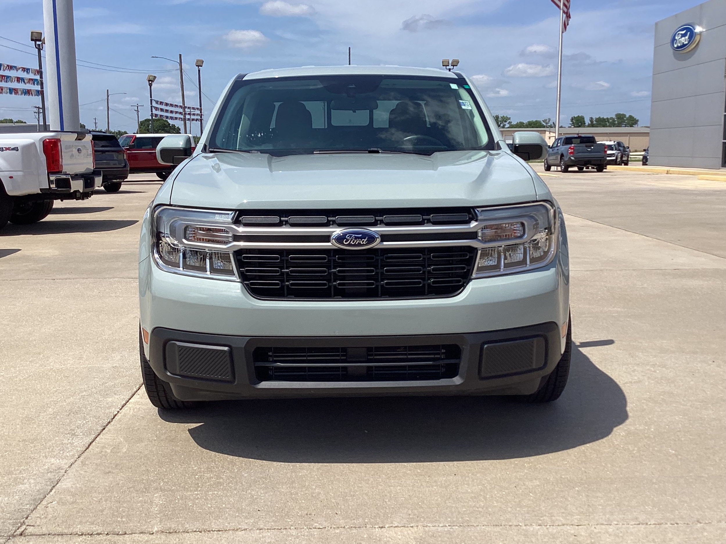 Used 2022 Ford Maverick Lariat with VIN 3FTTW8E9XNRA51627 for sale in Kansas City