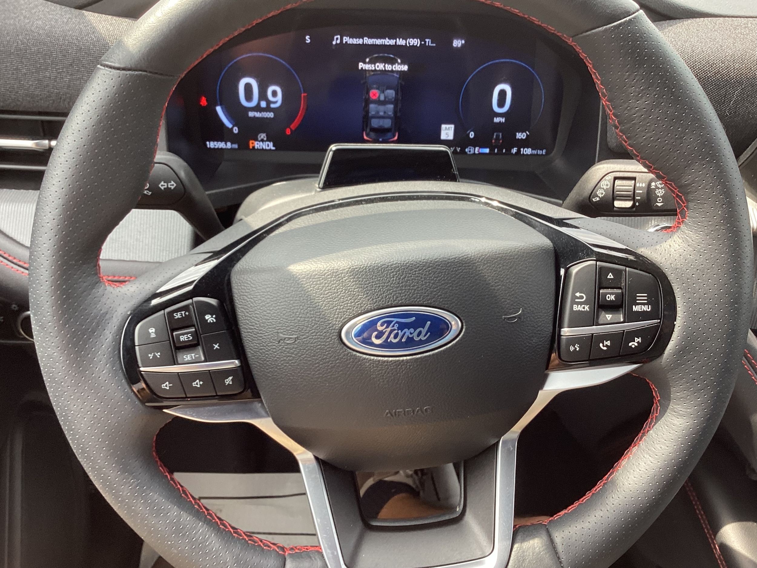 2025 Ford Explorer ST-LINE - Photo 12