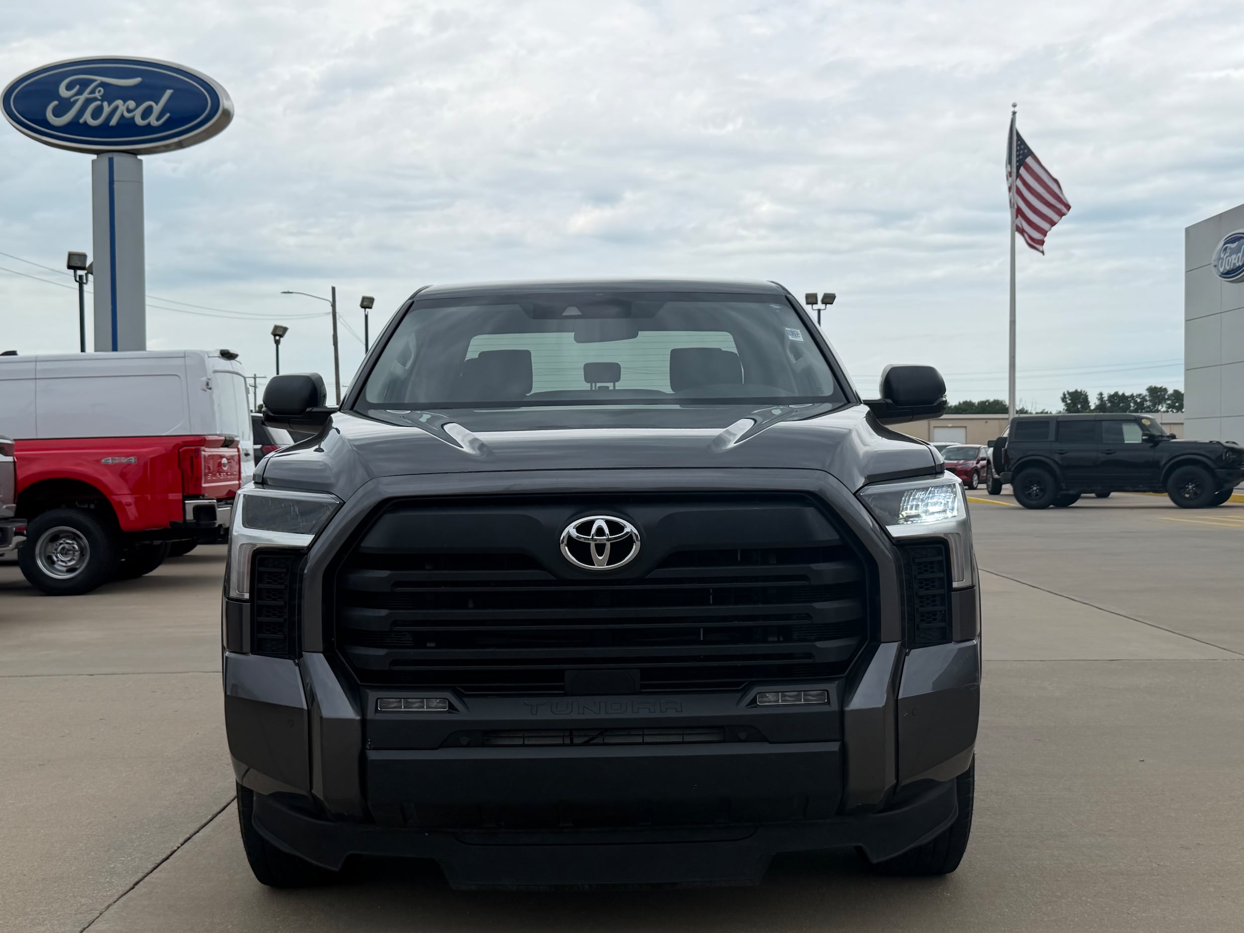 Used 2023 Toyota Tundra SR5 with VIN 5TFLA5DB8PX064453 for sale in Kansas City