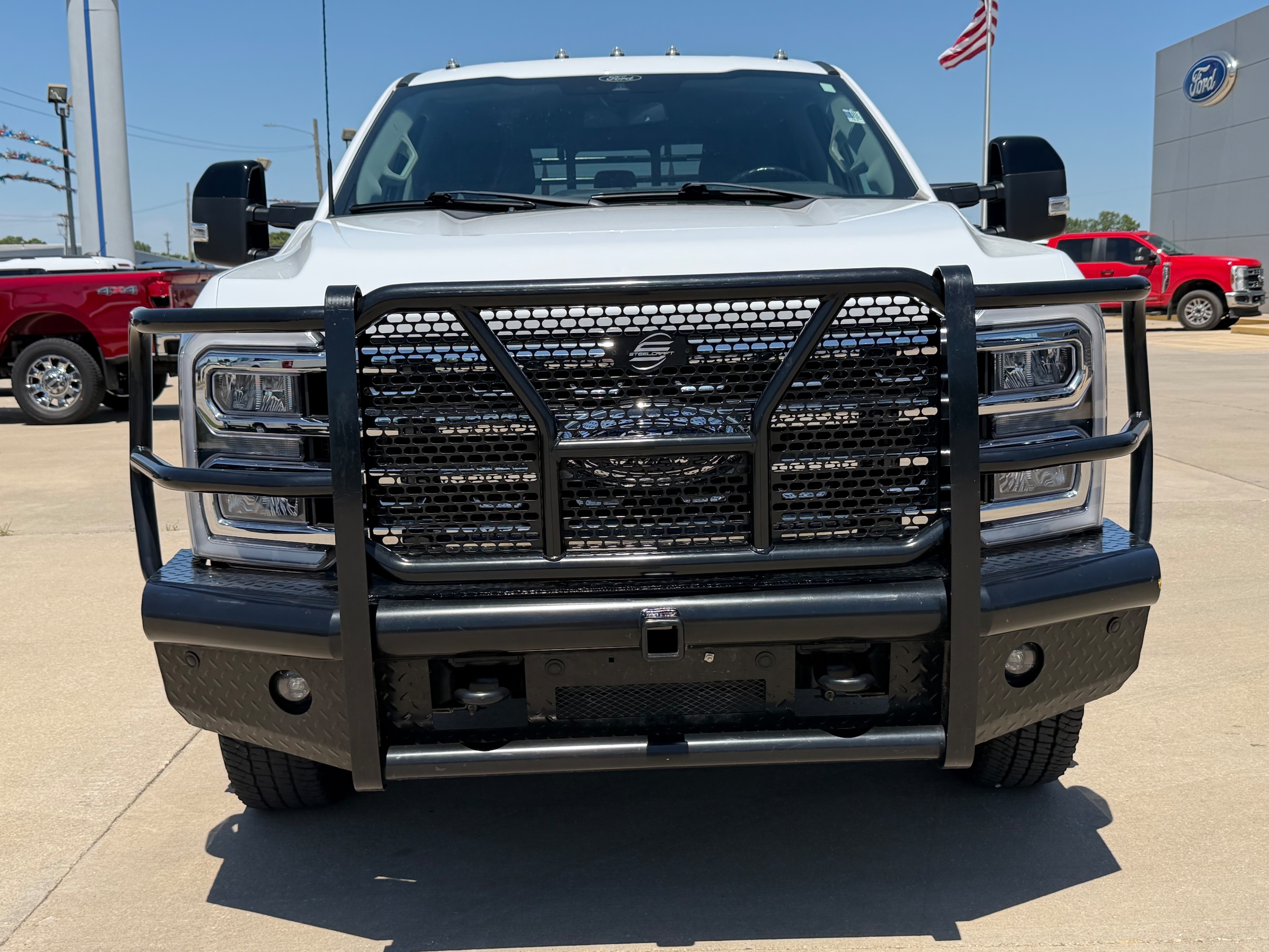 Used 2024 Ford F-350 Super Duty Chassis Cab Lariat with VIN 1FD8W3HT3REE19134 for sale in Kansas City