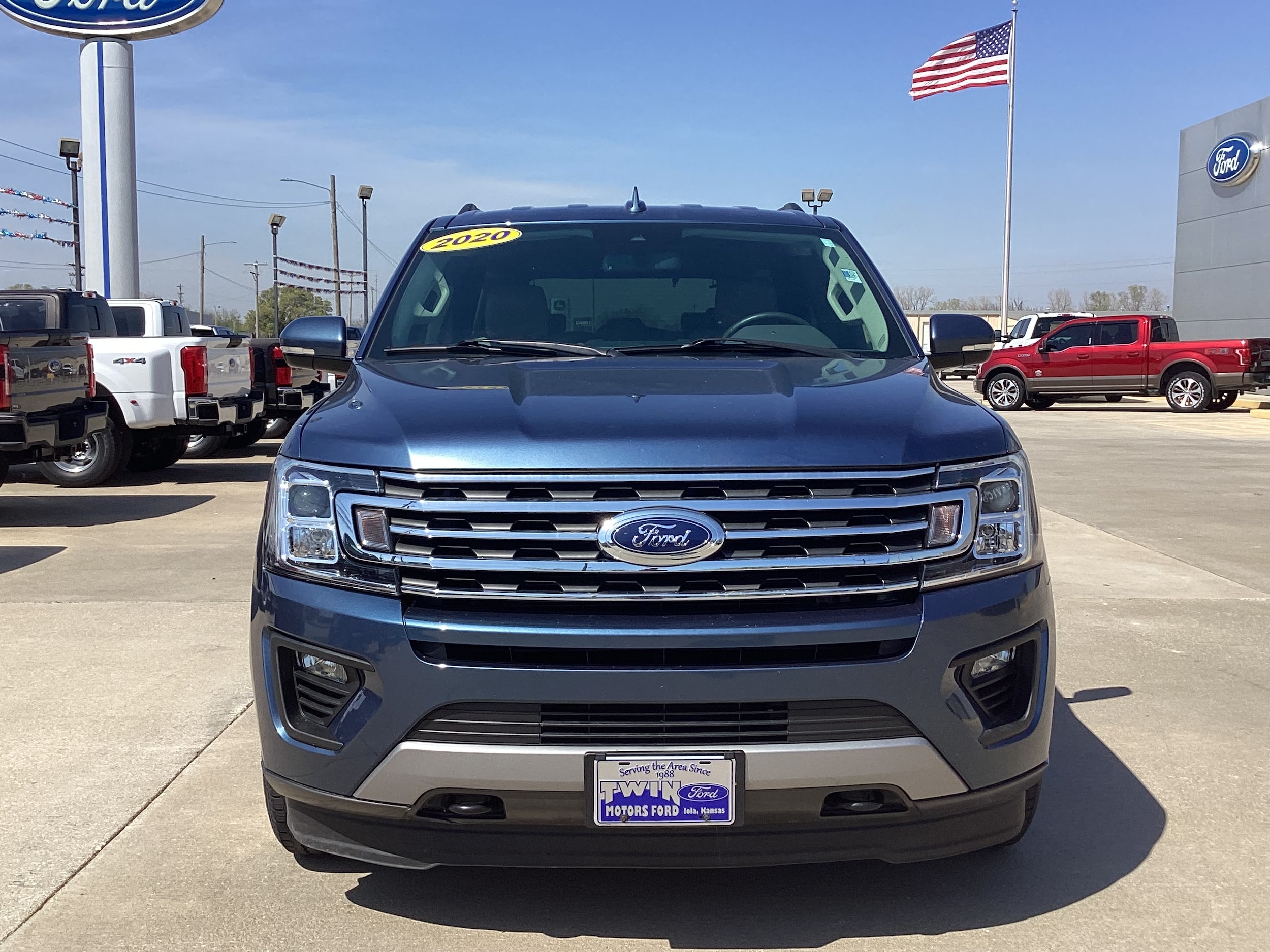 Used 2020 Ford Expedition XLT with VIN 1FMJU1JT6LEA80835 for sale in Kansas City