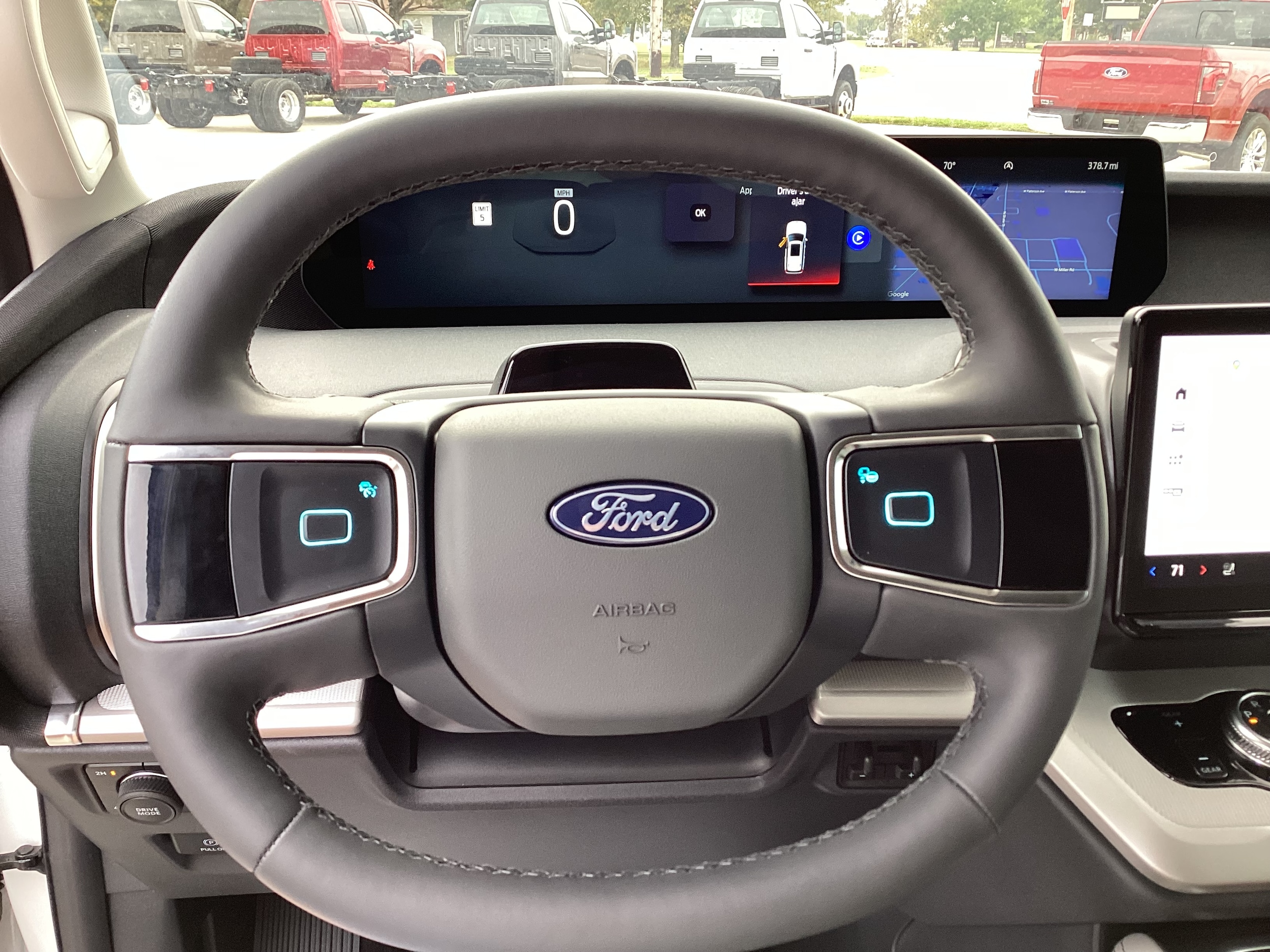 2025 Ford Expedition MAX Active - Photo 16