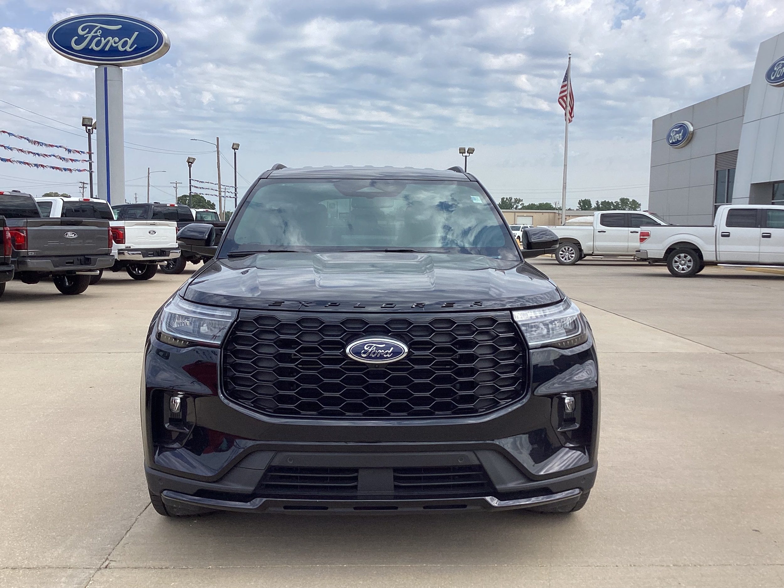 Used 2025 Ford Explorer ST-LINE with VIN 1FMUK8KH6SGA00751 for sale in Kansas City
