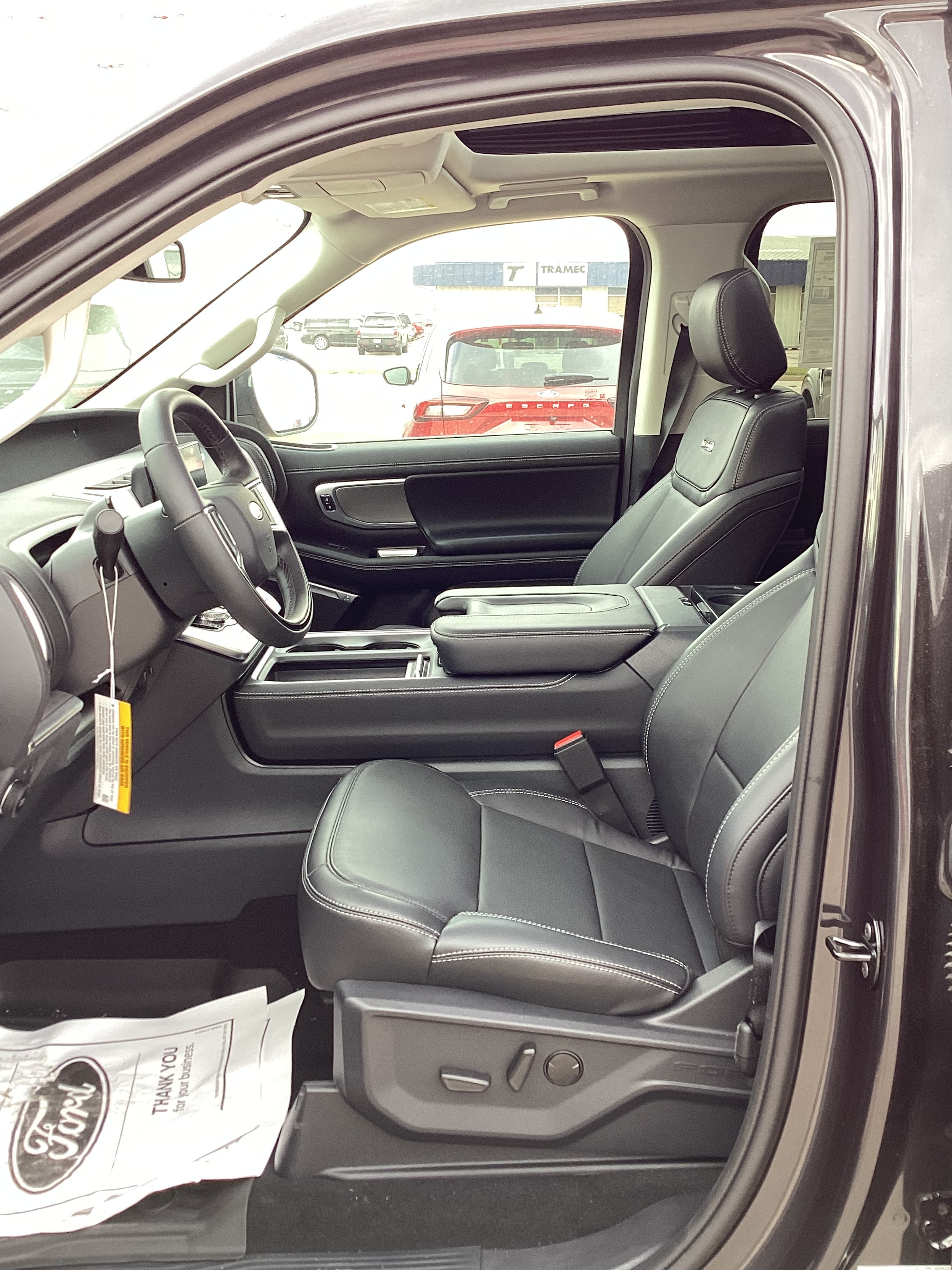 2025 Ford Expedition MAX Platinum - Photo 17