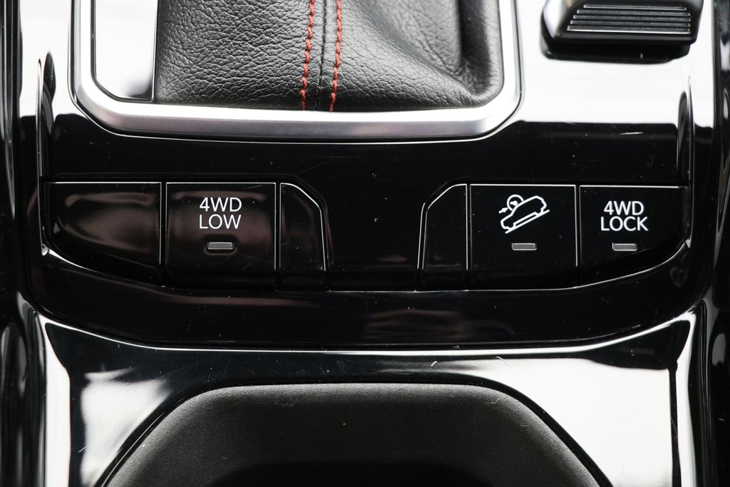 2025 Jeep Compass Trailhawk - Photo 24