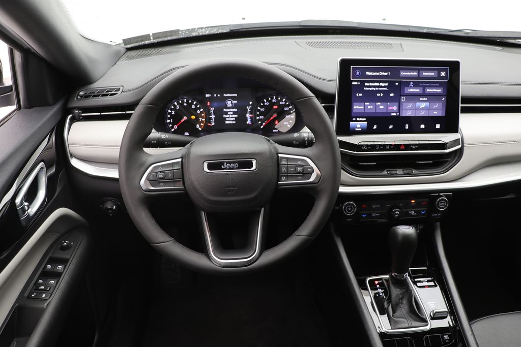 2025 Jeep Compass Limited - Photo 12