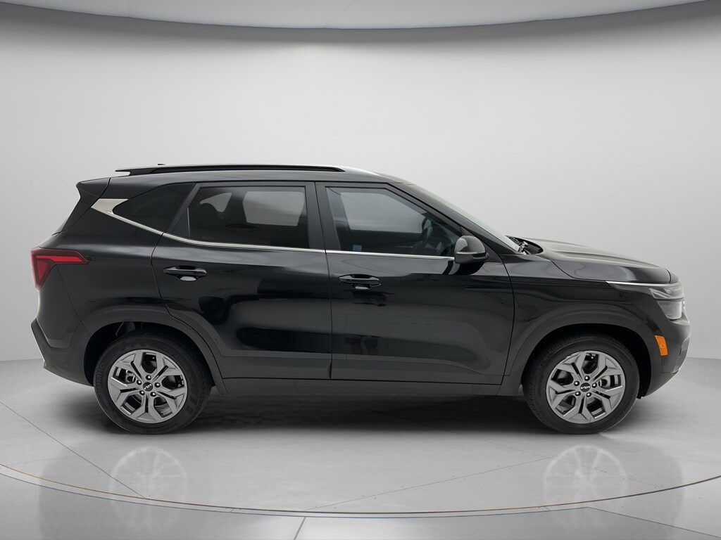 Used 2024 Kia Seltos S SUV