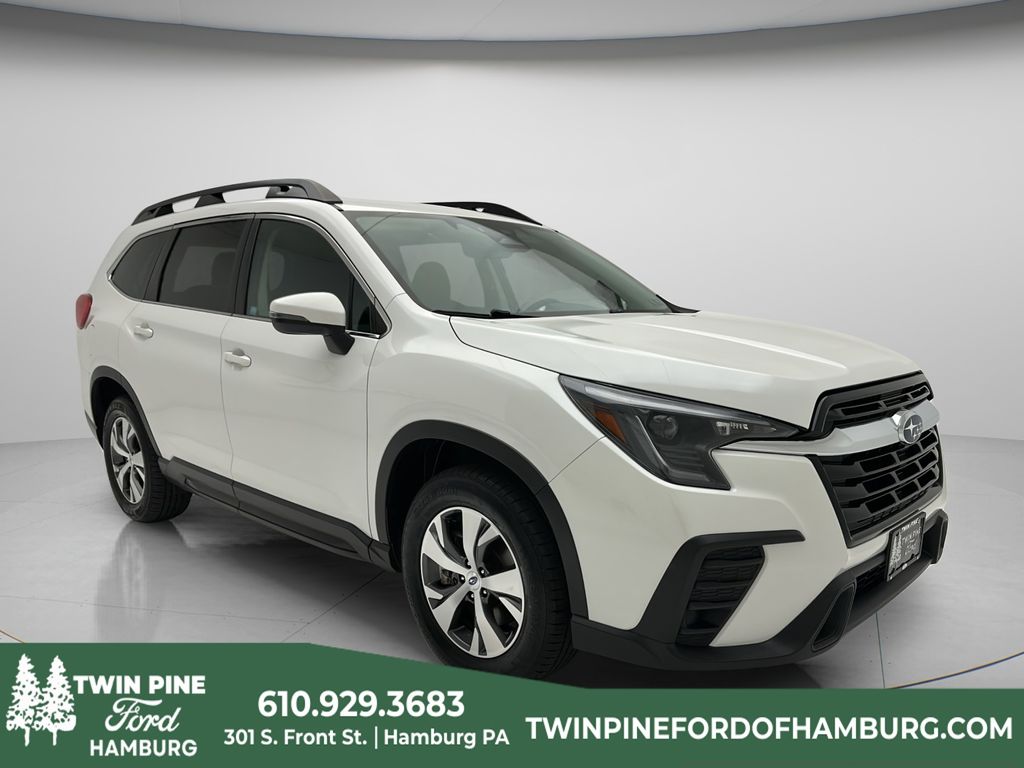 2023 Subaru Ascent Premium 7 Passenger's photo