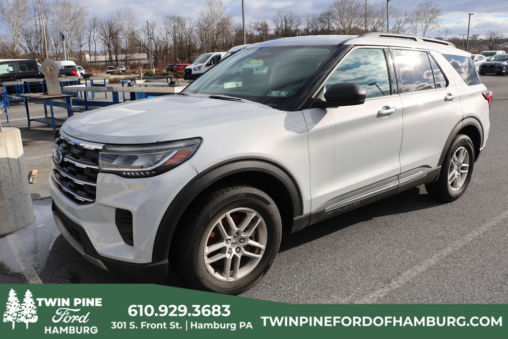 2025 Ford Explorer SUV 