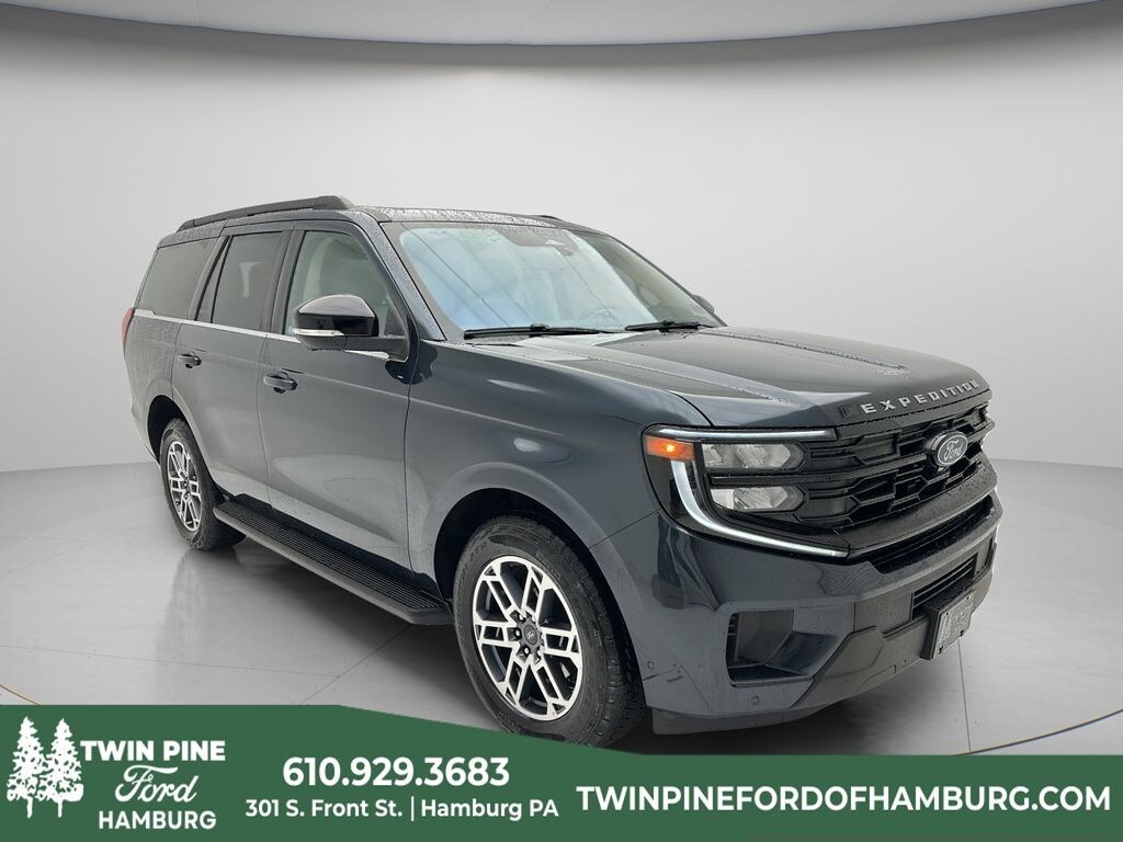 Used 2025 Ford Expedition Active SUV