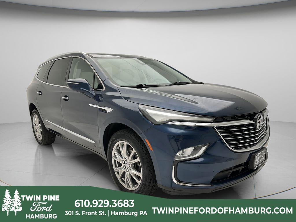 2023 Buick Enclave Essence AWD's photo