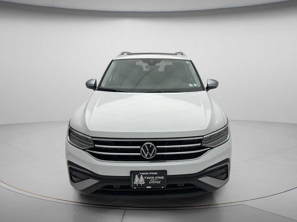 3VVAB7AX8RM215916