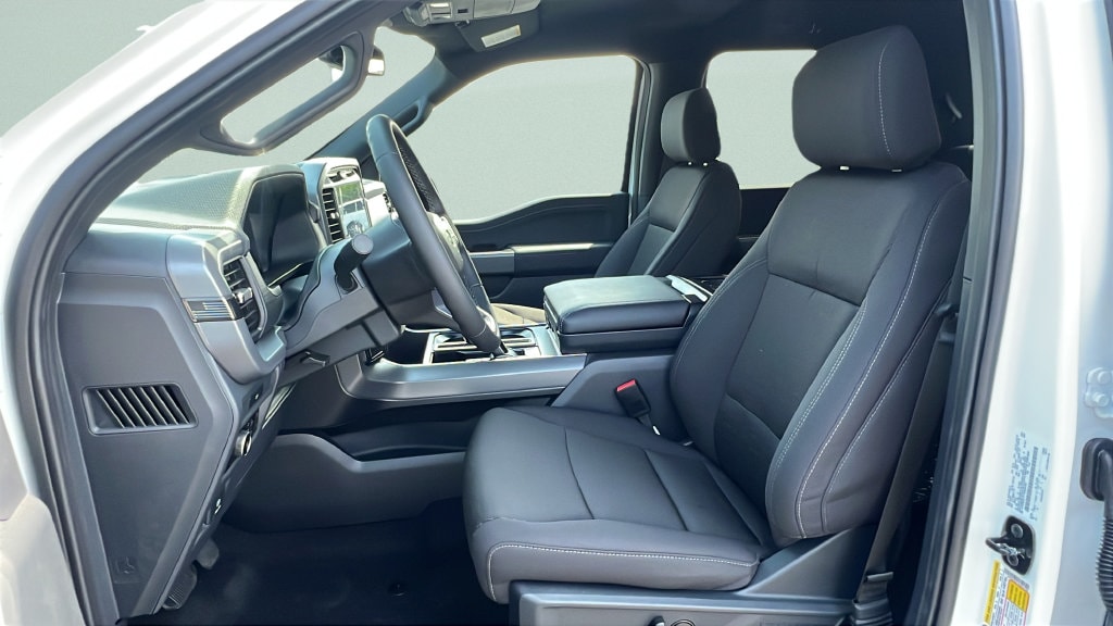 2026 Ford F-150 XLT - Photo 13