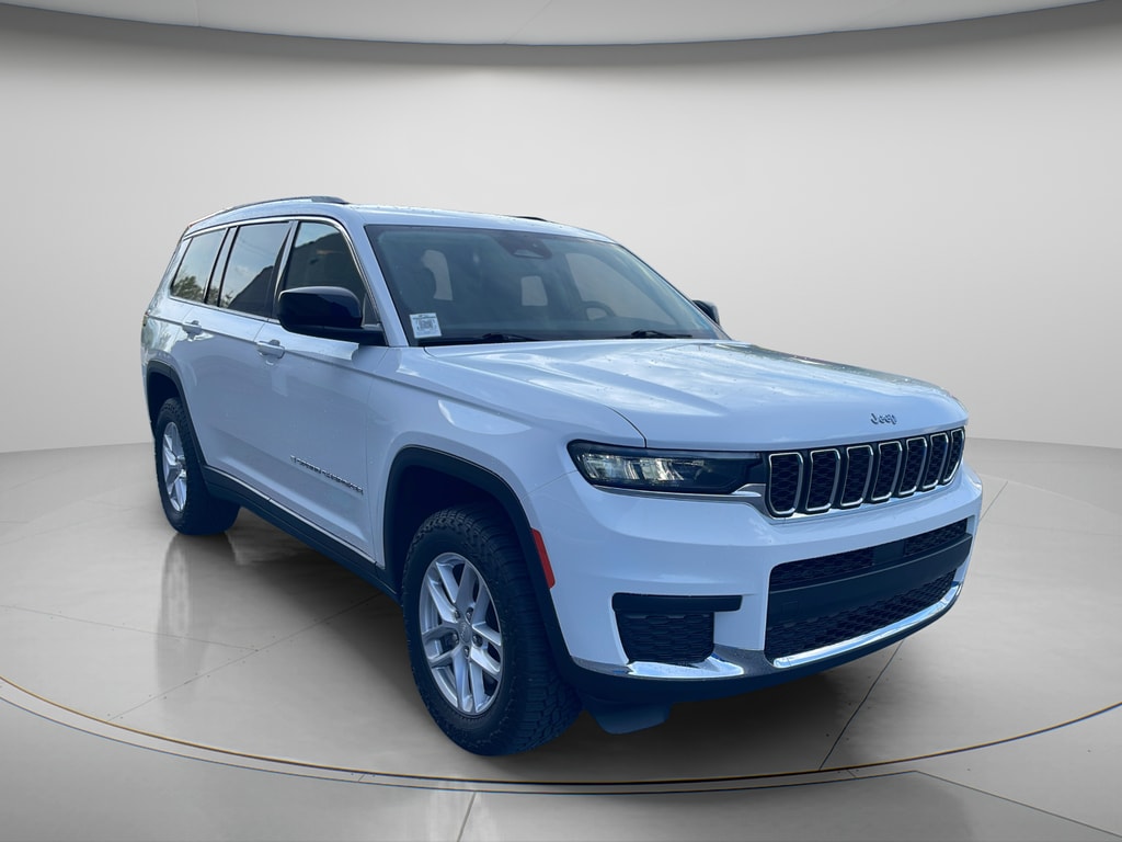 Used 2022 Jeep Grand Cherokee L Laredo SUV