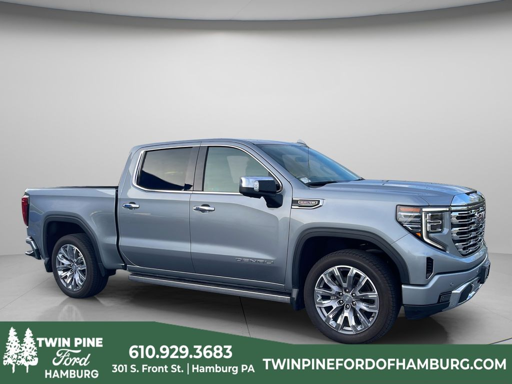 2023 GMC Sierra Denali 4WD Crew Cab Short Box's photo