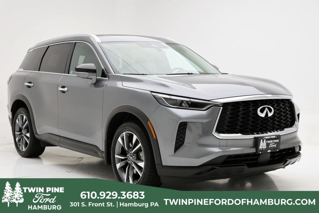 2023 INFINITI QX60 LUXE AWD's photo