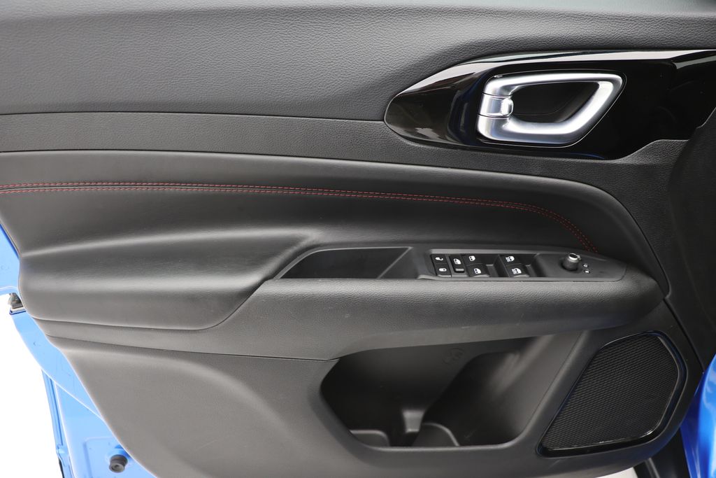 2025 Jeep Compass Trailhawk - Photo 14