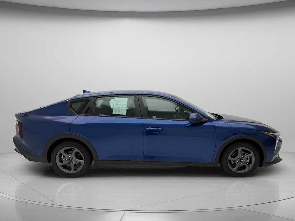 Used 2025 Kia K4 LXS Sedan
