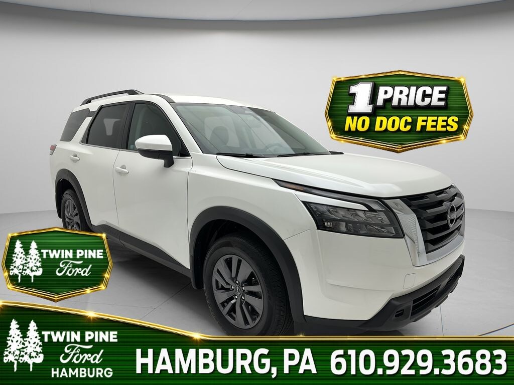 Used 2024 Nissan Pathfinder SV SUV