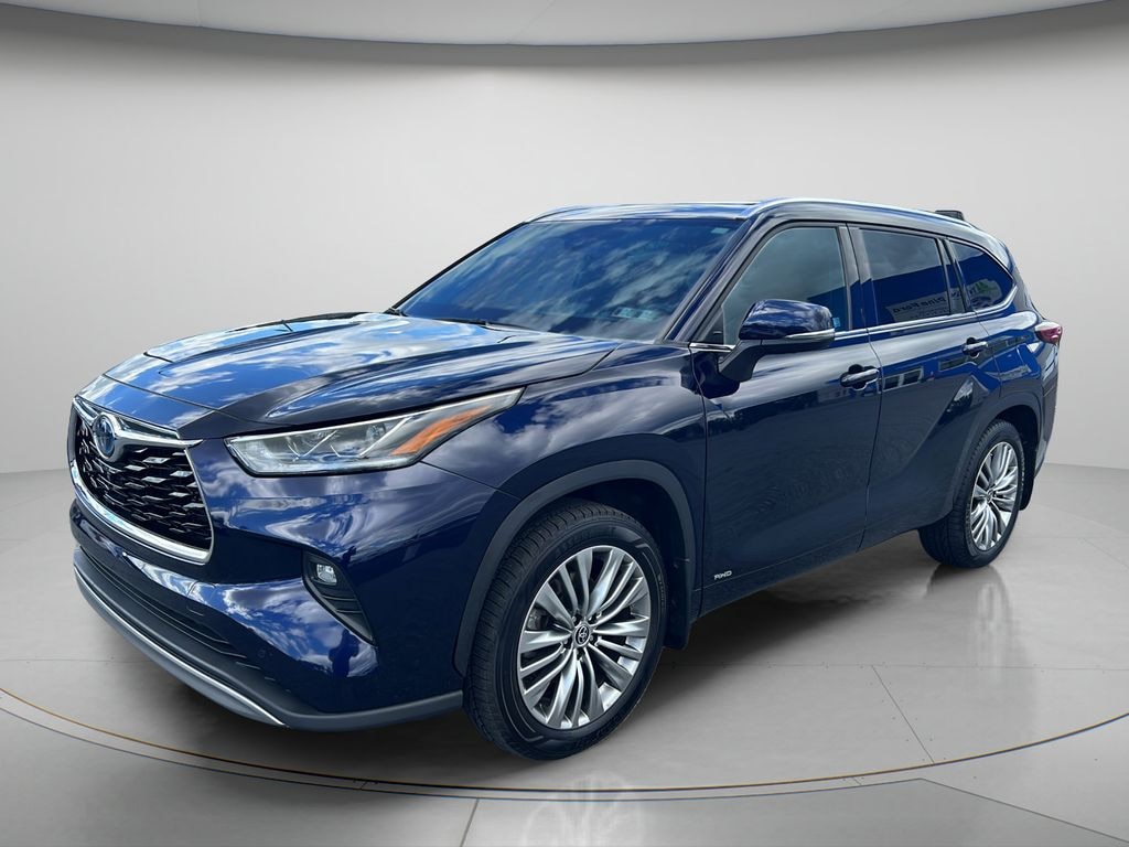 Used 2022 Toyota Highlander Hybrid Platinum SUV