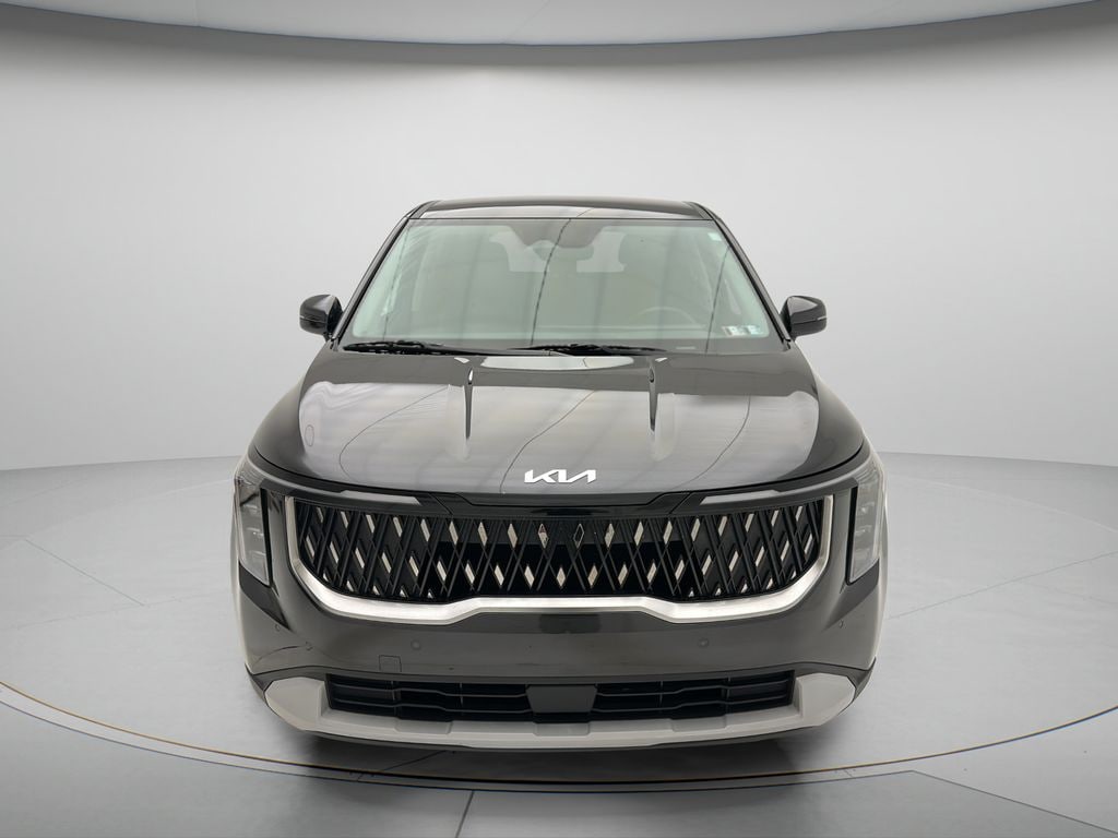 Used 2025 Kia Carnival LXS Minivan/Van