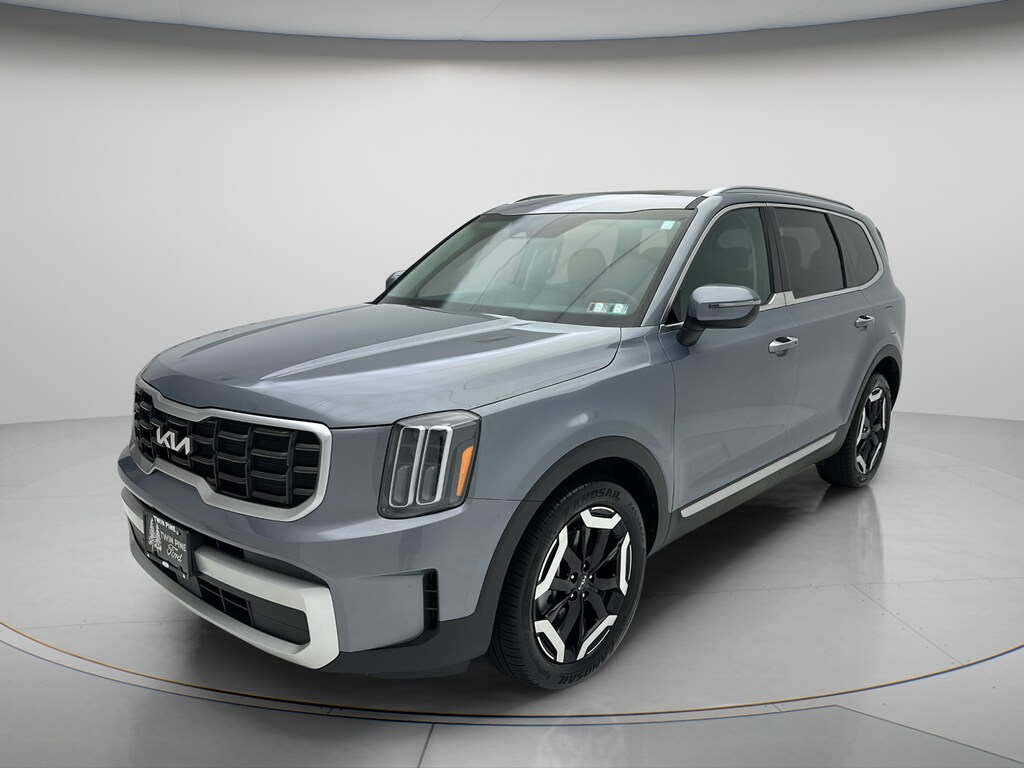 Used 2025 Kia Telluride S SUV
