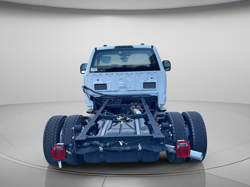 2024 Ford F-550 Super Duty Chassis Cab XL - Photo 9