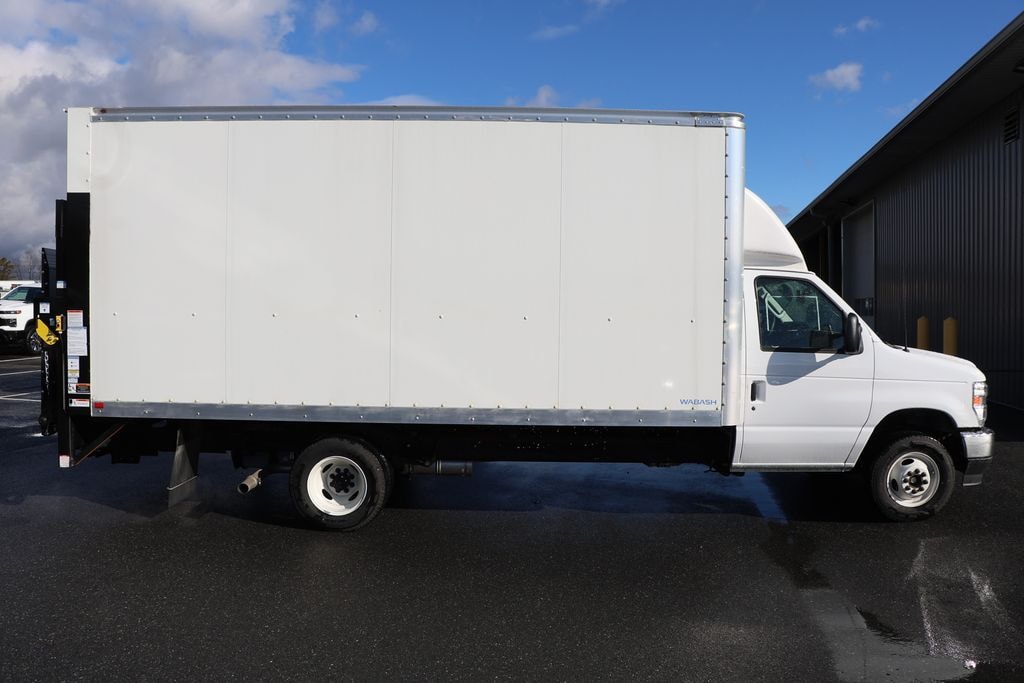 New 2025 Ford E-450SD Base Cab/Chassis