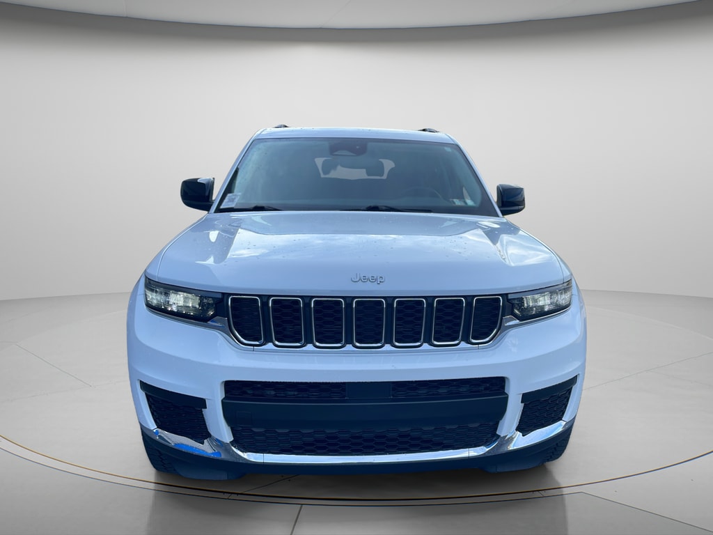 Used 2022 Jeep Grand Cherokee L Laredo SUV