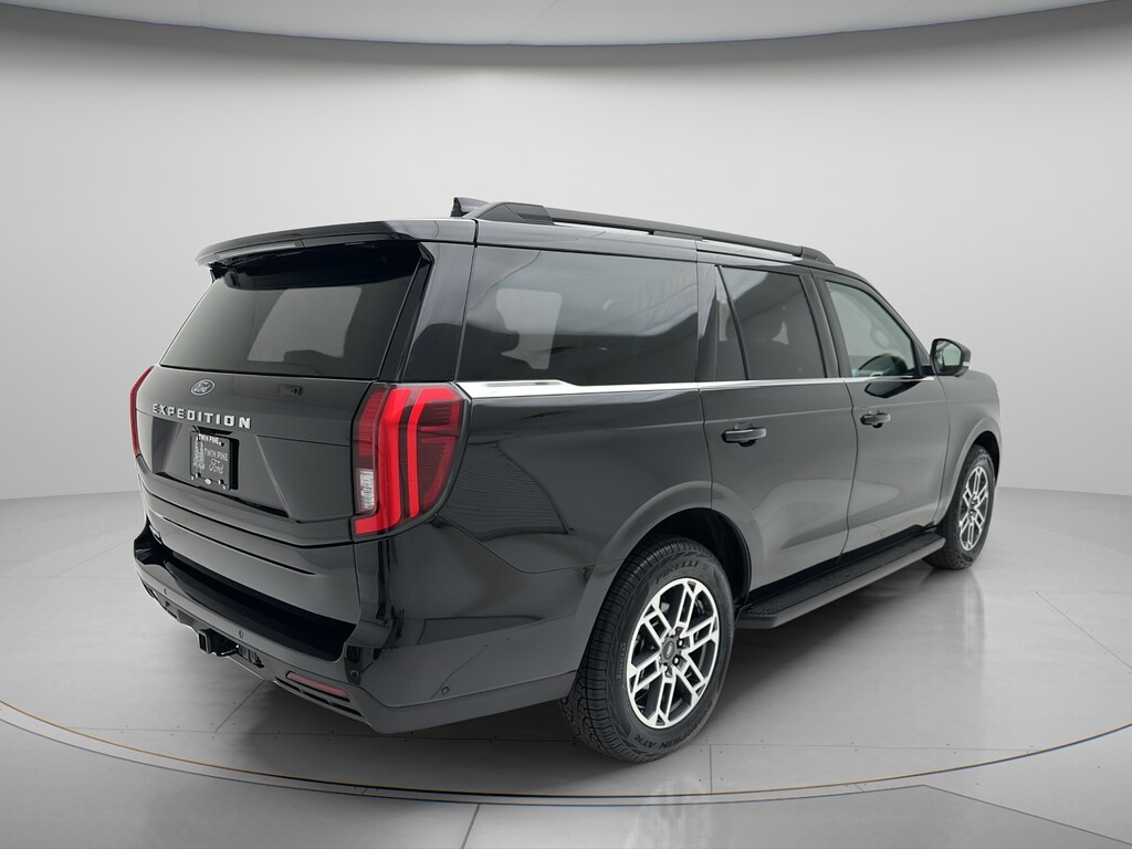Used 2025 Ford Expedition Active SUV