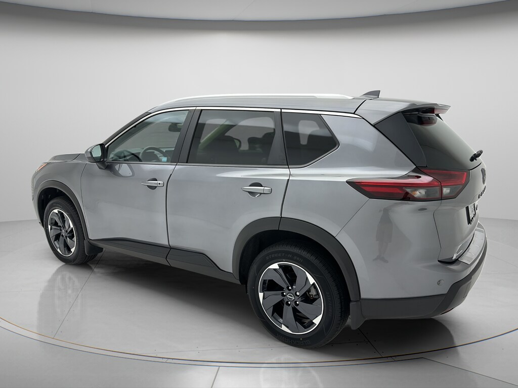 Used 2024 Nissan Rogue SV SUV