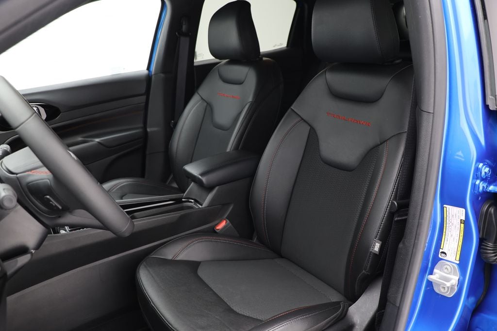 2025 Jeep Compass Trailhawk - Photo 15